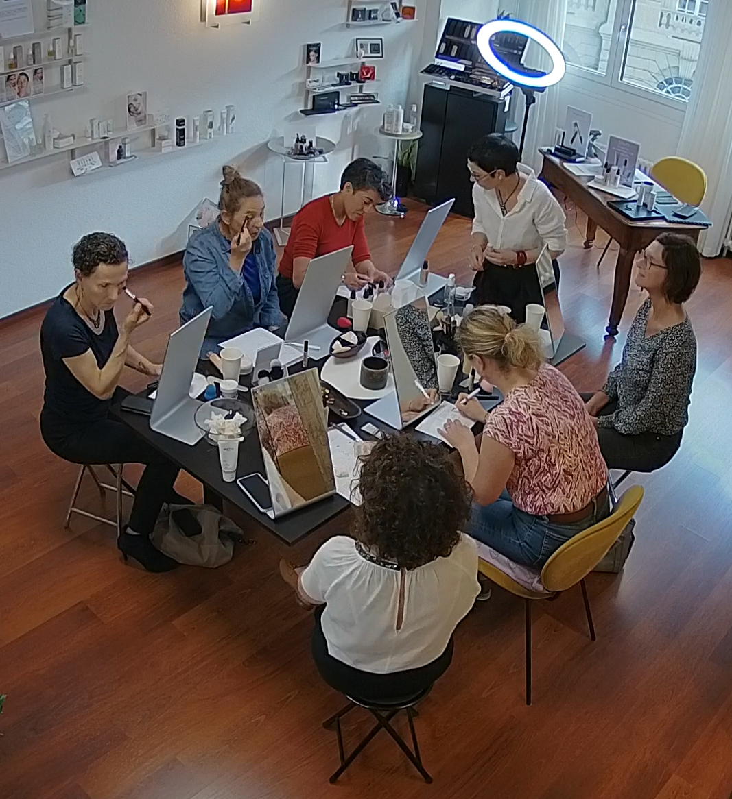 photo d'un atelier chez Deviens-Toi